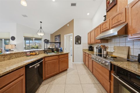 Villa ou maison à vendre à Punta Gorda, Floride: 3 chambres, 212.1 m2 № 2210313 - photo 11