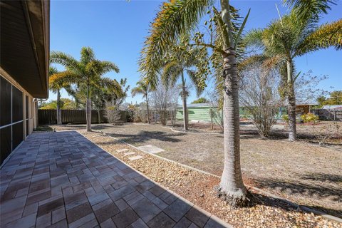 Villa ou maison à vendre à Punta Gorda, Floride: 3 chambres, 212.1 m2 № 2210313 - photo 27