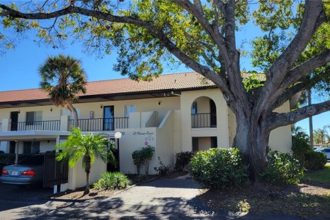 Condo in Sarasota, Florida, 2 bedrooms  № 1884202 - photo 1