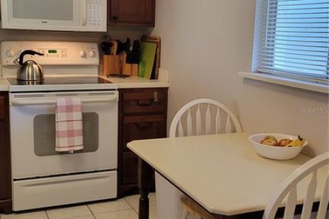 Condo in Sarasota, Florida, 2 bedrooms  № 1884202 - photo 4
