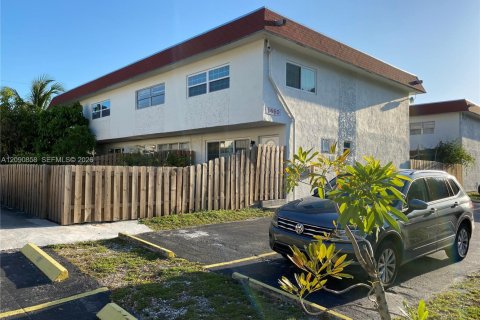 Touwnhouse à Miami, Floride 2 chambres, 99.87 m2 № 2376011