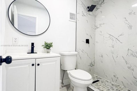 Adosado en venta en Hialeah, Florida, 2 dormitorios, 139.35 m2 № 1891861 - foto 27