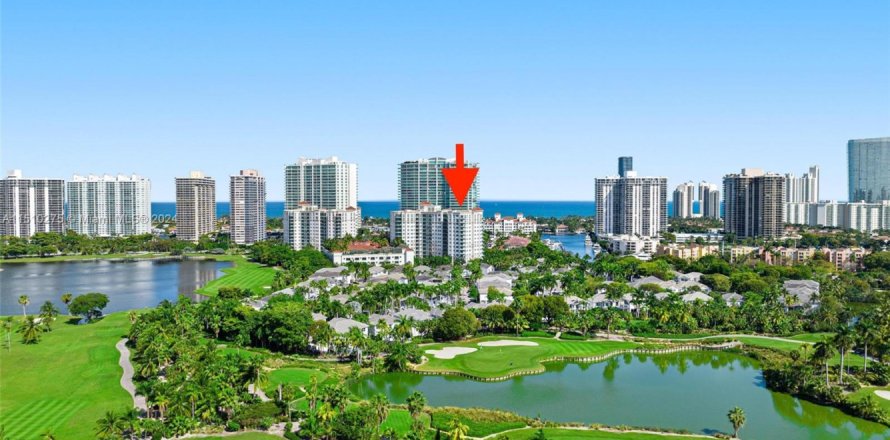 Condo in Aventura, Florida, 3 bedrooms № 1710414