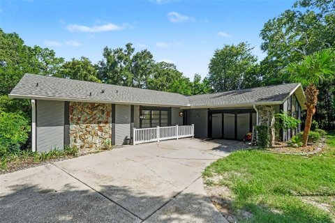 Casa en Homosassa, Florida 4 dormitorios, 181.25 m2 № 2305887