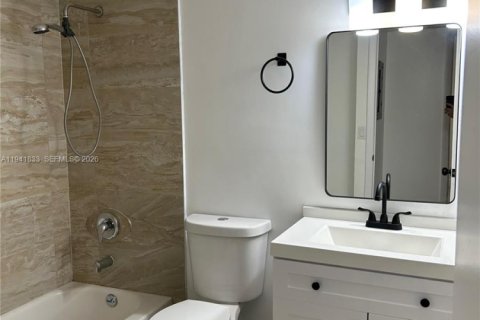 Apartment in Sunrise, Florida 2 bedrooms, 70.61 sq.m. № 1999903 - photo 7