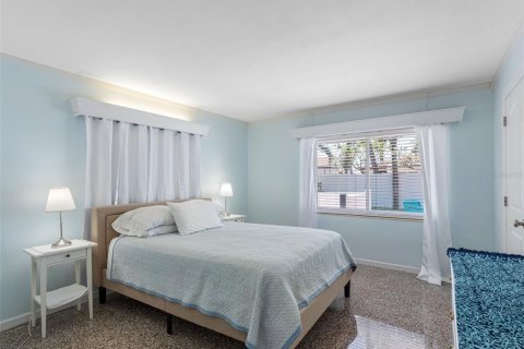 Villa ou maison à vendre à Saint Pete Beach, Floride: 2 chambres, 110.83 m2 № 1904007 - photo 15
