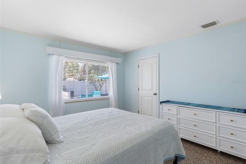 Villa ou maison à vendre à Saint Pete Beach, Floride: 2 chambres, 110.83 m2 № 1904007 - photo 16
