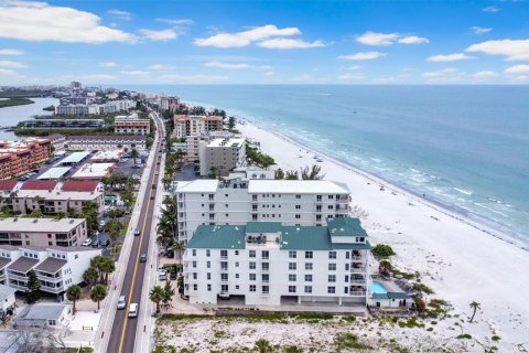 Condominio en venta en Indian Shores, Florida, 4 dormitorios, 311.69 m2 № 2096581 - foto 2