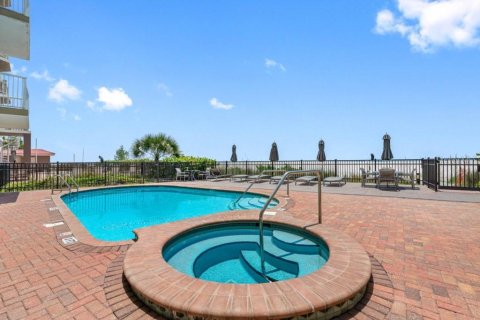 Condominio en venta en Indian Shores, Florida, 4 dormitorios, 311.69 m2 № 2096581 - foto 8