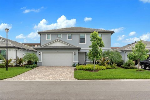 Villa ou maison à Lauderdale Lakes, Floride 4 chambres, 213.58 m2 № 2084425