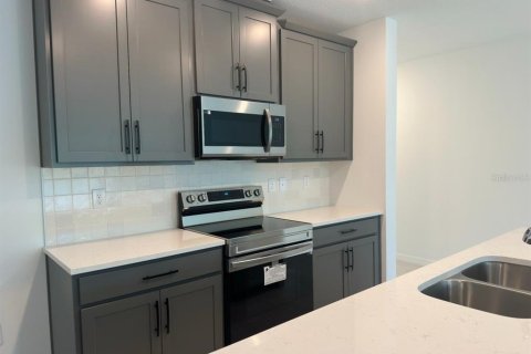 Touwnhouse à louer à Apopka, Floride: 4 chambres, 174.28 m2 № 1850203 - photo 4