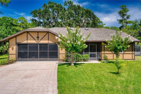 House in Palm Coast, Florida 4 bedrooms, 151.99 sq.m. № 1818838 - photo 2