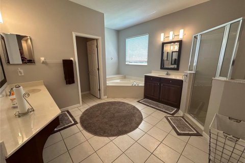 House in Sanford, Florida 4 bedrooms, 248.89 sq.m. № 1894911 - photo 25