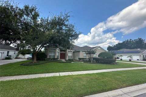 House in Sanford, Florida 4 bedrooms, 248.89 sq.m. № 1894911 - photo 2