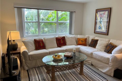 Condominio en venta en Fort Lauderdale, Florida, 1 dormitorio, 69.49 m2 № 2177859 - foto 3
