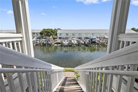 Condo in Saint Petersburg, Florida, 2 bedrooms  № 1551435 - photo 20