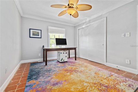Condo in Saint Petersburg, Florida, 2 bedrooms  № 1551435 - photo 13