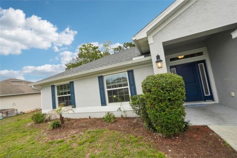 House in Spring Hill, Florida 4 bedrooms, 162.95 sq.m. № 1732737 - photo 5