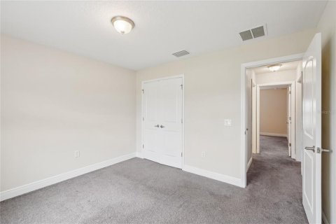 House in Spring Hill, Florida 4 bedrooms, 162.95 sq.m. № 1732737 - photo 28