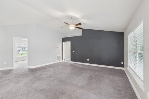 House in Spring Hill, Florida 4 bedrooms, 162.95 sq.m. № 1732737 - photo 8