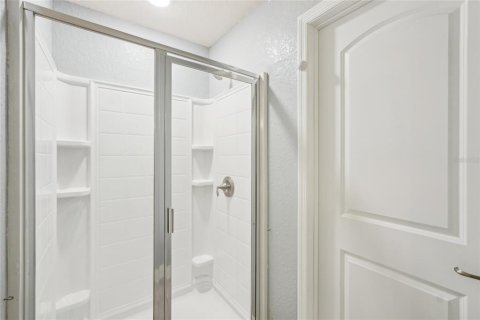 House in Spring Hill, Florida 4 bedrooms, 162.95 sq.m. № 1732737 - photo 23