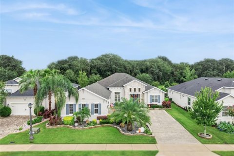 Villa ou maison à Mount Dora, Floride 4 chambres, 265.89 m2 № 2406338