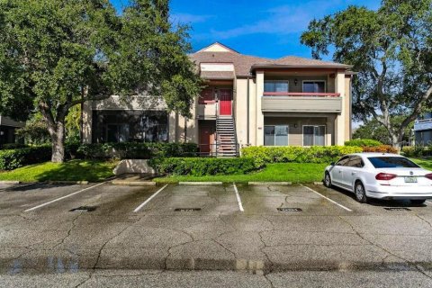 Condo in Saint Petersburg, Florida, 1 bedroom  № 1733123 - photo 2