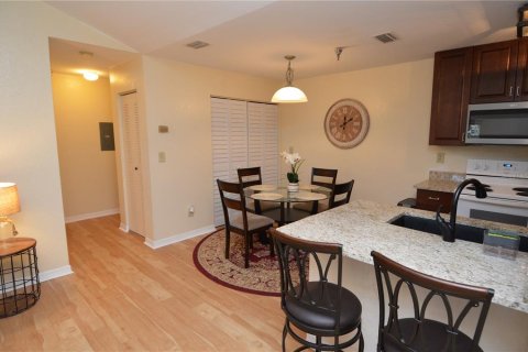 Condo in Saint Petersburg, Florida, 1 bedroom  № 1733123 - photo 14