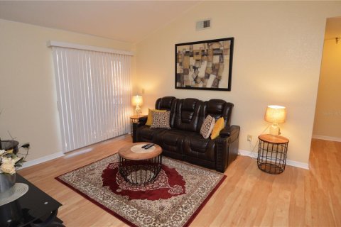 Condo in Saint Petersburg, Florida, 1 bedroom  № 1733123 - photo 20