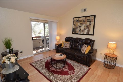 Condo in Saint Petersburg, Florida, 1 bedroom  № 1733123 - photo 21