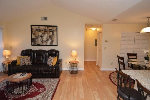 Condo in Saint Petersburg, Florida, 1 bedroom  № 1733123 - photo 23