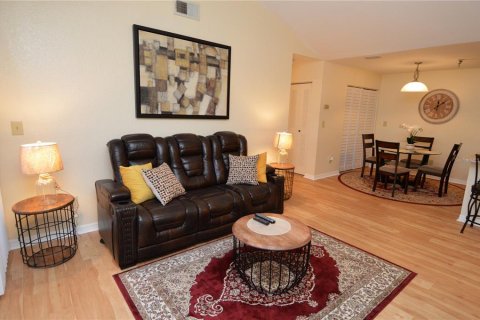 Condo in Saint Petersburg, Florida, 1 bedroom  № 1733123 - photo 15