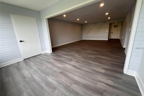 Copropriété à louer à Bradenton, Floride: 2 chambres, 120.03 m2 № 2302721 - photo 5