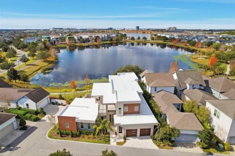 Casa en Orlando, Florida 4 dormitorios, 414.34 m2 № 2100187