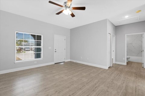 Appartement à louer à Kissimmee, Floride: 3 chambres, 121.14 m2 № 2233625 - photo 3