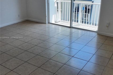 Apartment in Cutler Bay, Florida 2 bedrooms, 20773.04 sq.m. № 2069007 - photo 9