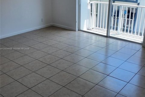 Apartment in Cutler Bay, Florida 2 bedrooms, 20773.04 sq.m. № 2069007 - photo 8