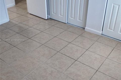 Apartment in Cutler Bay, Florida 2 bedrooms, 20773.04 sq.m. № 2069007 - photo 18