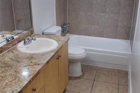 Apartment in Cutler Bay, Florida 2 bedrooms, 20773.04 sq.m. № 2069007 - photo 13