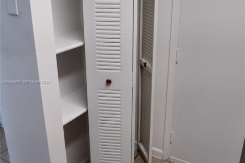 Apartment in Cutler Bay, Florida 2 bedrooms, 20773.04 sq.m. № 2069007 - photo 5