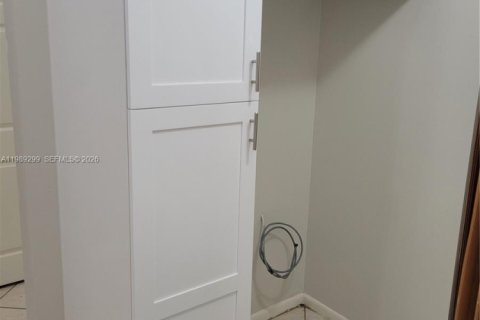 Touwnhouse à louer à Miramar, Floride: 3 chambres, 106.84 m2 № 2051489 - photo 5