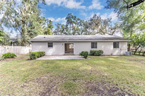 Villa ou maison à vendre à Apopka, Floride: 3 chambres, 121.7 m2 № 2408921 - photo 6