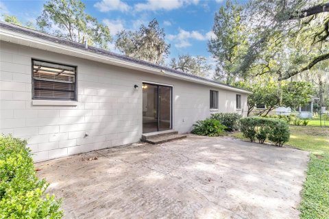 Villa ou maison à vendre à Apopka, Floride: 3 chambres, 121.7 m2 № 2408921 - photo 8