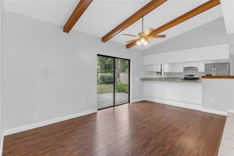 Villa ou maison à vendre à Apopka, Floride: 3 chambres, 121.7 m2 № 2408921 - photo 17