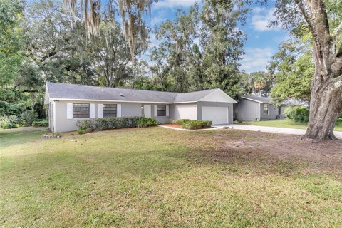 Villa ou maison à vendre à Apopka, Floride: 3 chambres, 121.7 m2 № 2408921 - photo 3