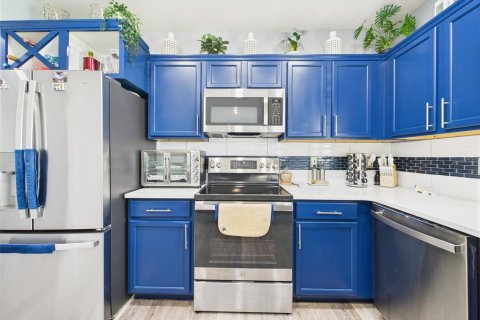 Casa en alquiler en Winter Haven, Florida, 4 dormitorios, 203.73 m2 № 1899435 - foto 3