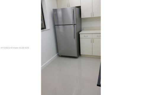 Copropriété à louer à Miami, Floride: 1 chambre, 65.5 m2 № 1940341 - photo 21