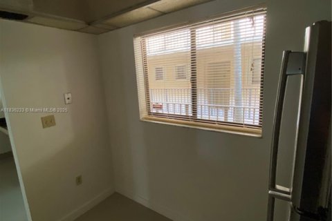 Copropriété à louer à Miami, Floride: 1 chambre, 65.5 m2 № 1940341 - photo 19