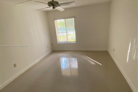 Copropriété à louer à Miami, Floride: 1 chambre, 65.5 m2 № 1940341 - photo 30