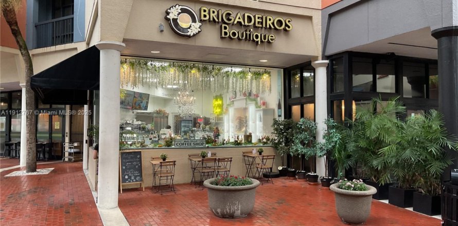 Immobilier commercial à Miami Lakes, Floride № 1969117